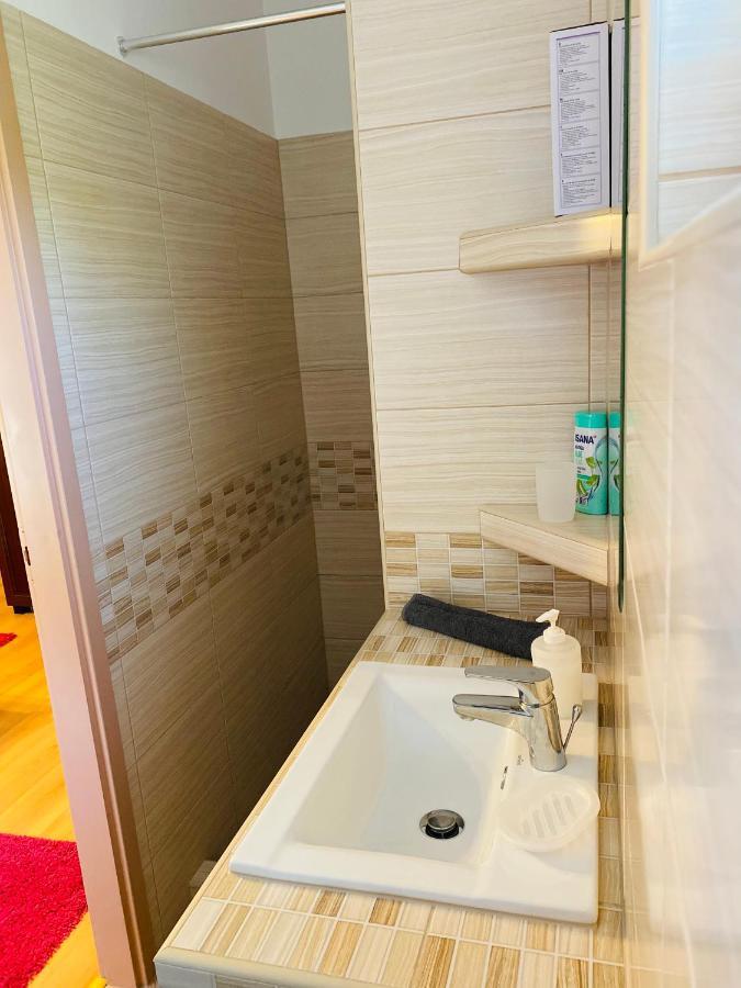 Pandora Pool Apartman Hajdúszoboszló Eksteriør billede